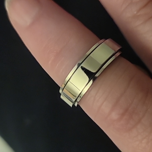 SET OF 8 SPINNER RINGS!! - Picture 6 of 11